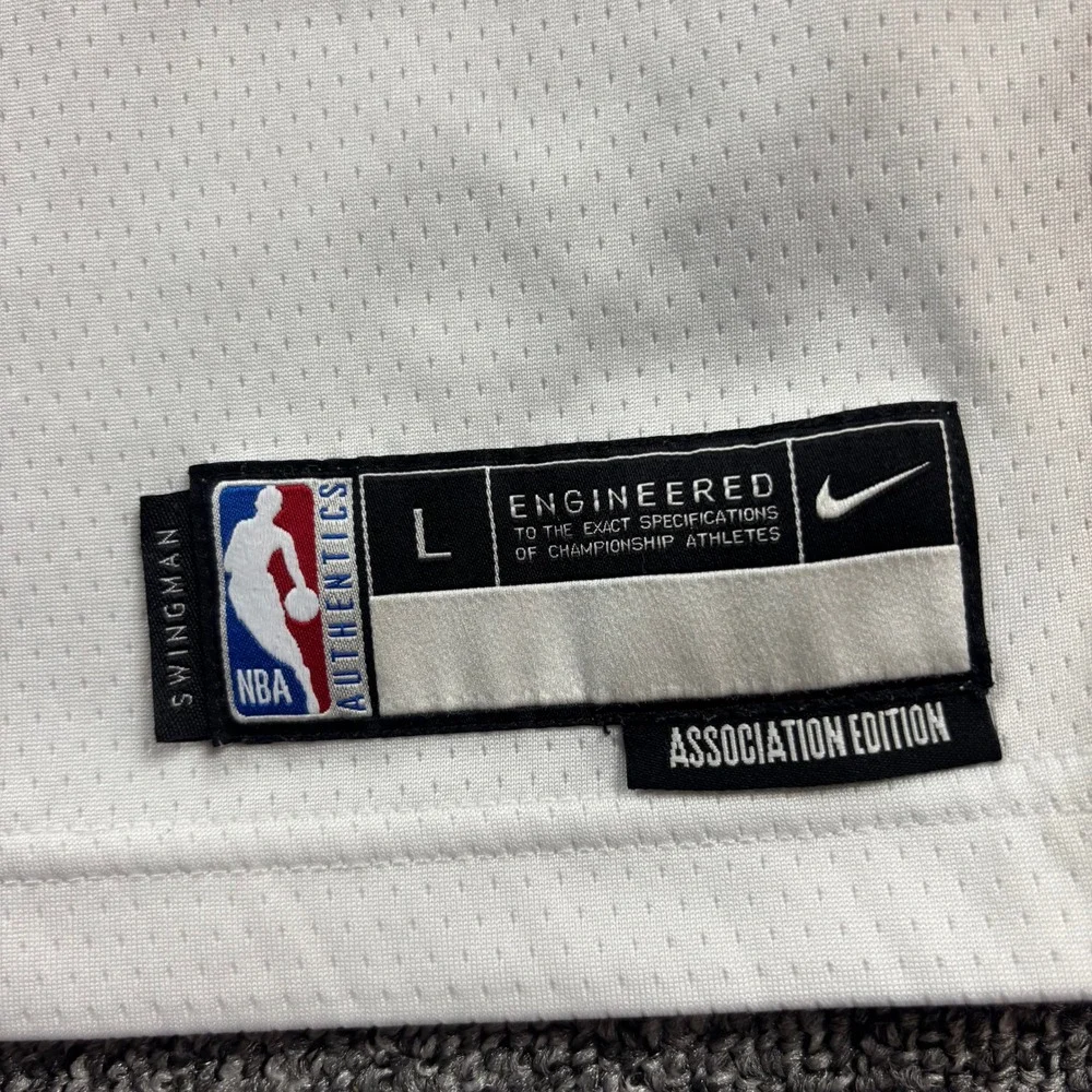 Nike Stephen Curry Golden State Warriors Basketball White Jersey Kids 14/16